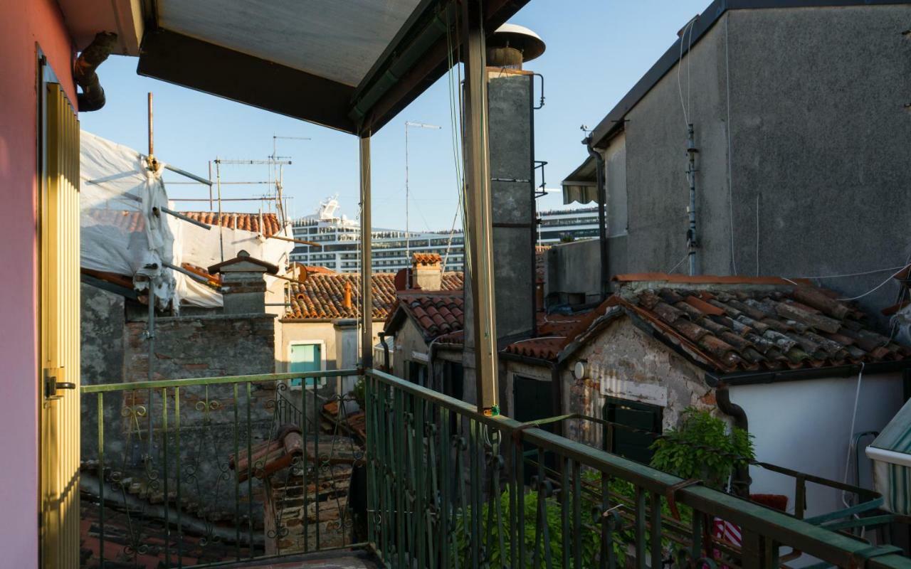 Venetian Roof View Apartment ภายนอก รูปภาพ